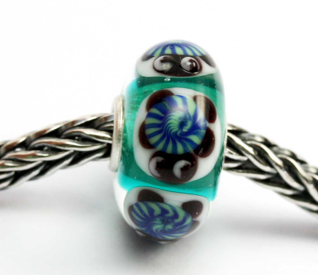 Unique Glasbead mit Schildkröte 19