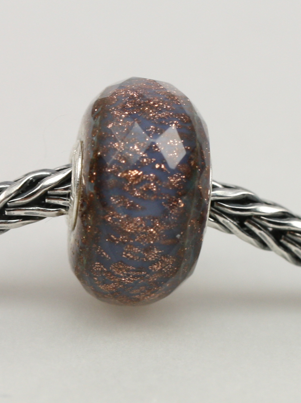 Troll Agate 86 TROLLBEADS  DAY 2022 Original Abbildung TGLBE-30086 "mit Einkaufwagen Chip am Schlüsselanhänger"