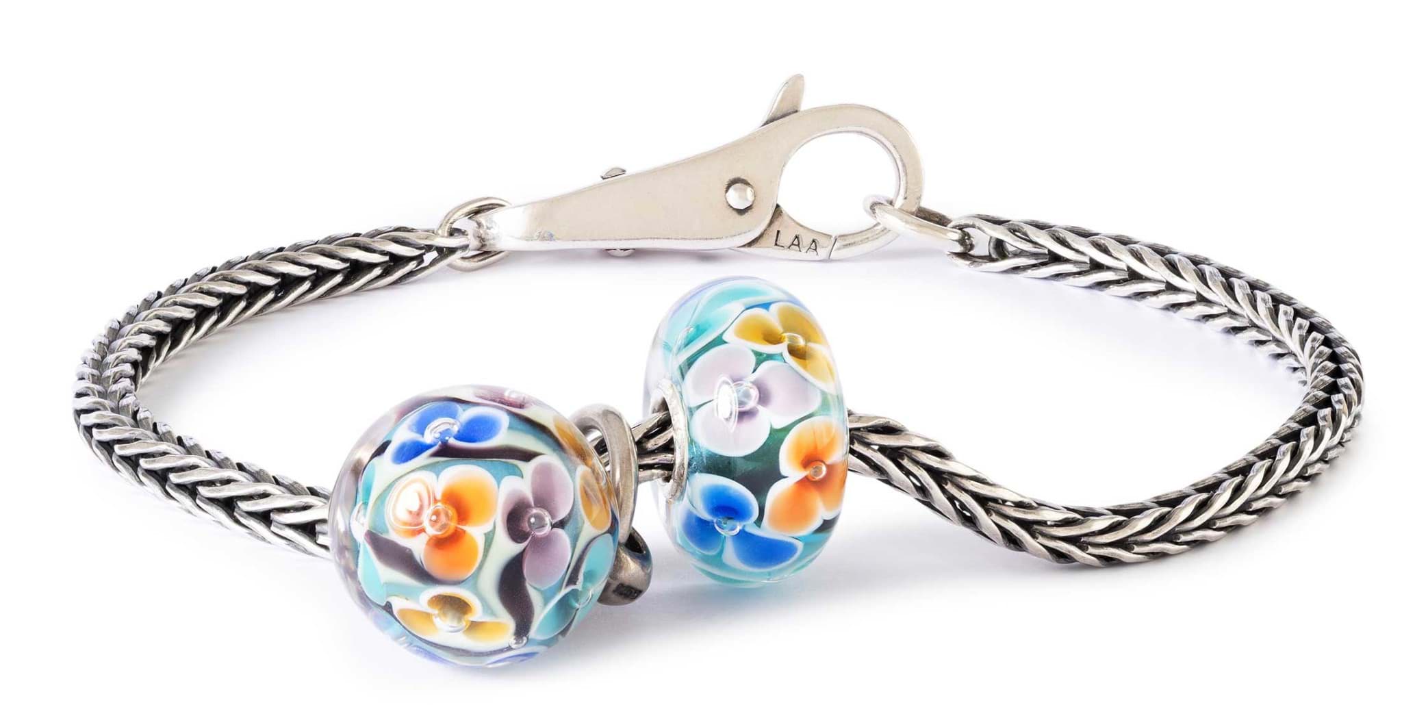 Tagtraum Blüten Quaste Armband
