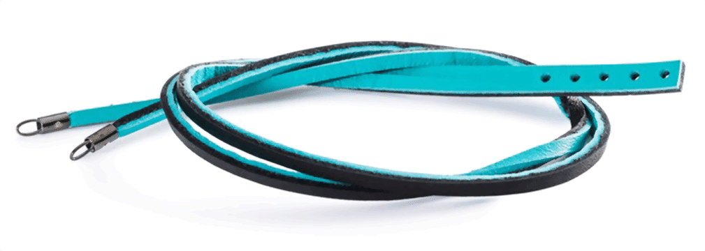  Leder Armband, Cyan-Schwarz  TLEBR-00046   ,, RETIRED 2020"